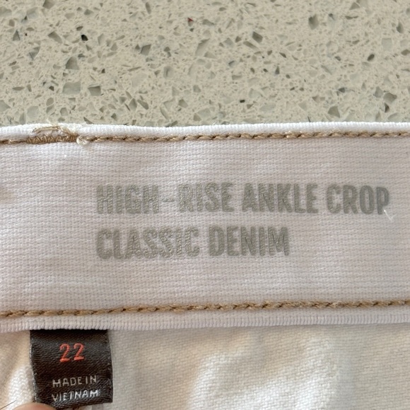 Torrid White Jeans Womens Plus Size 22 Stretch Denim High Rise Cropped Ankle - Picture 4 of 12